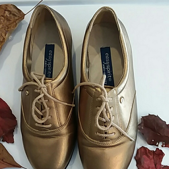 Easy Spirit Shoes - Easy Spirit leather shoes Size 7 gold